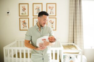 newborn photo with dad